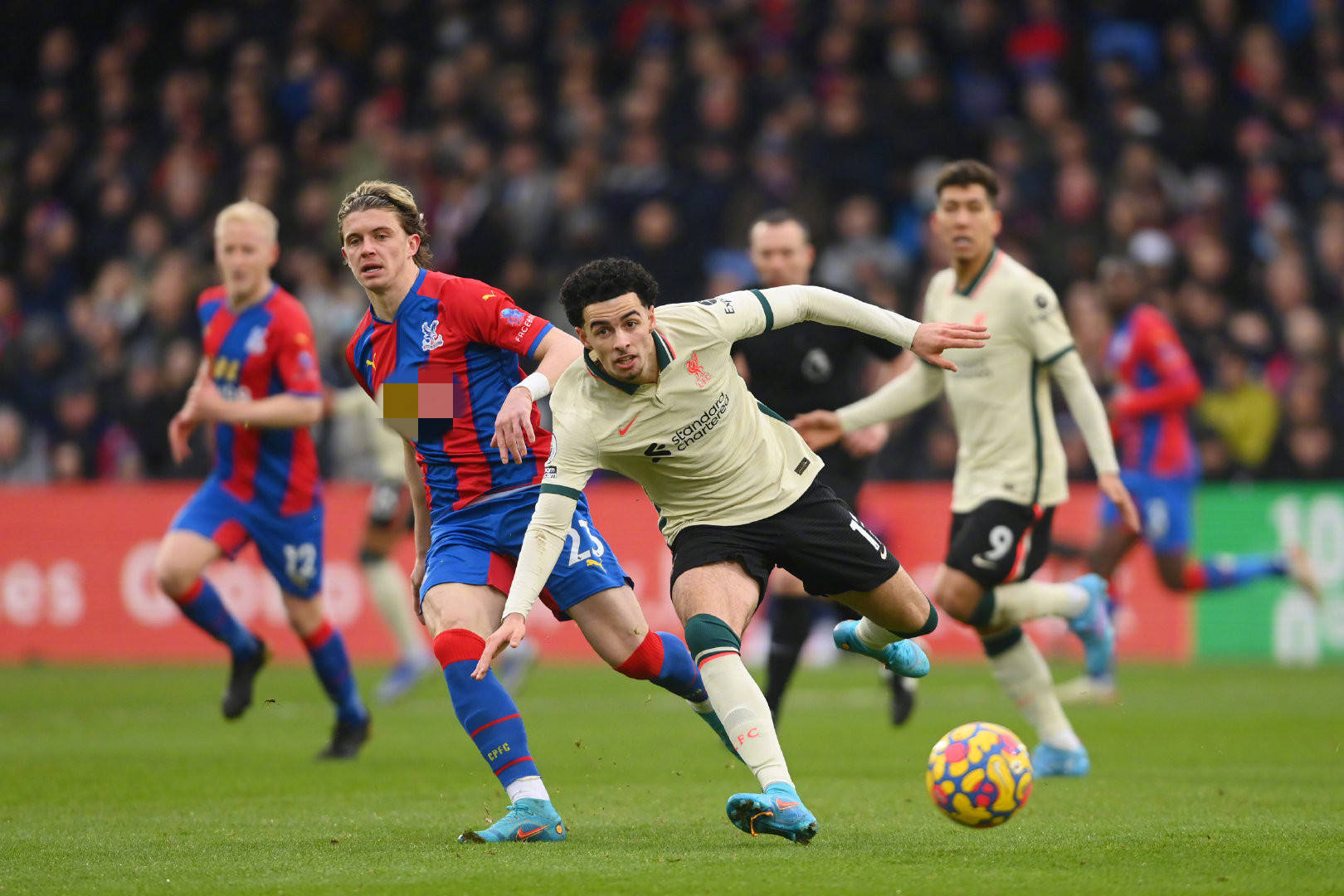 邊路突破時 邊路突破時